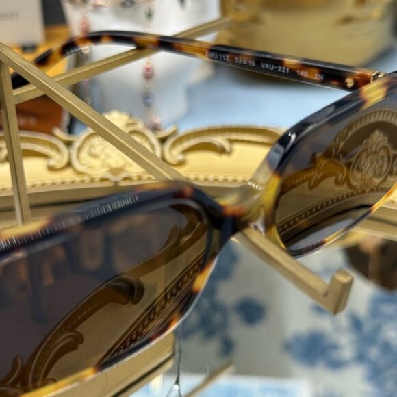 🆕 MIU MIU 🧿 NWOT Miu Regard Rectangular Sunglasses, Tortoiseshell, Beige Lens - Picture 11 of 16